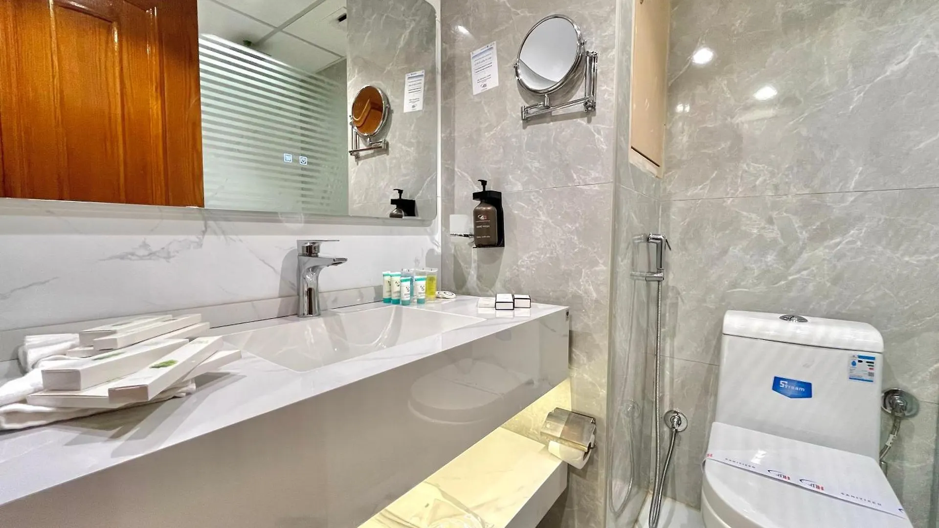Zowar International Hotel Medina